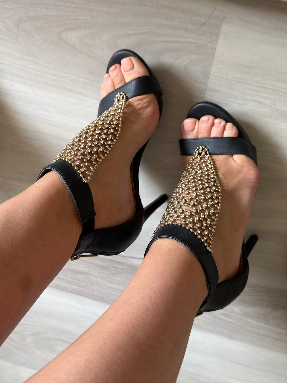 Thalia Sodi Black and Gold Crystal T-Strap Stiletto Sandals 6.5